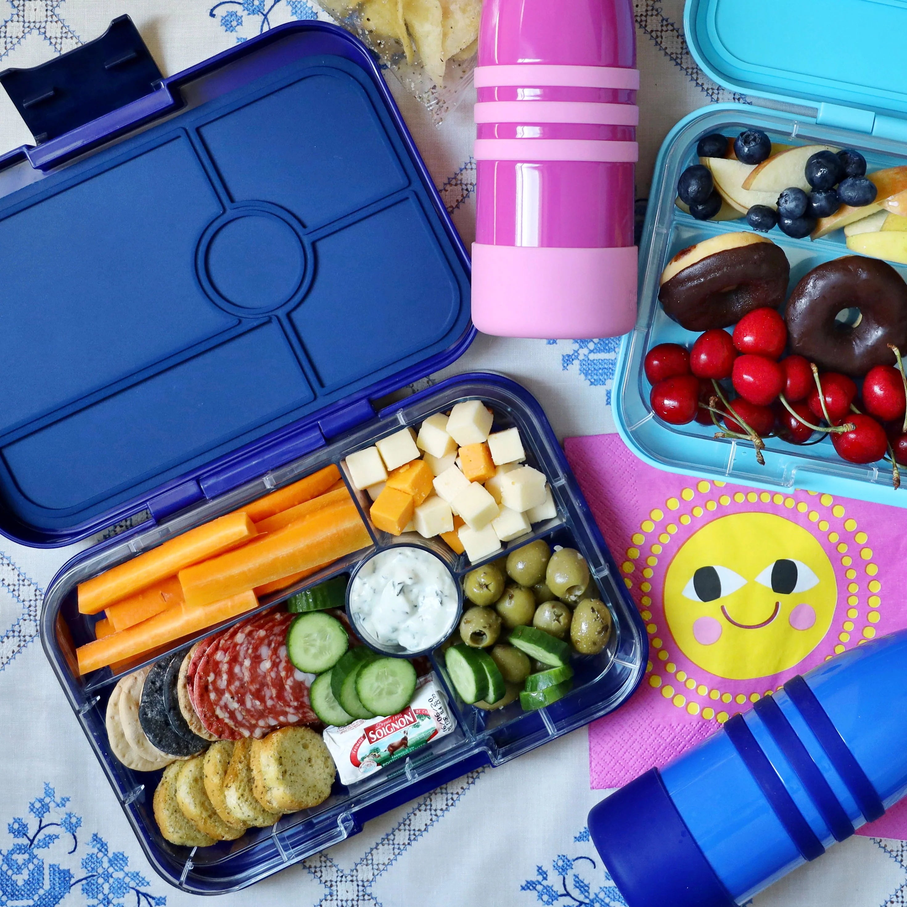 Yumbox XL Tapas 5 oddelení modrá Monte Carlo - džugľa