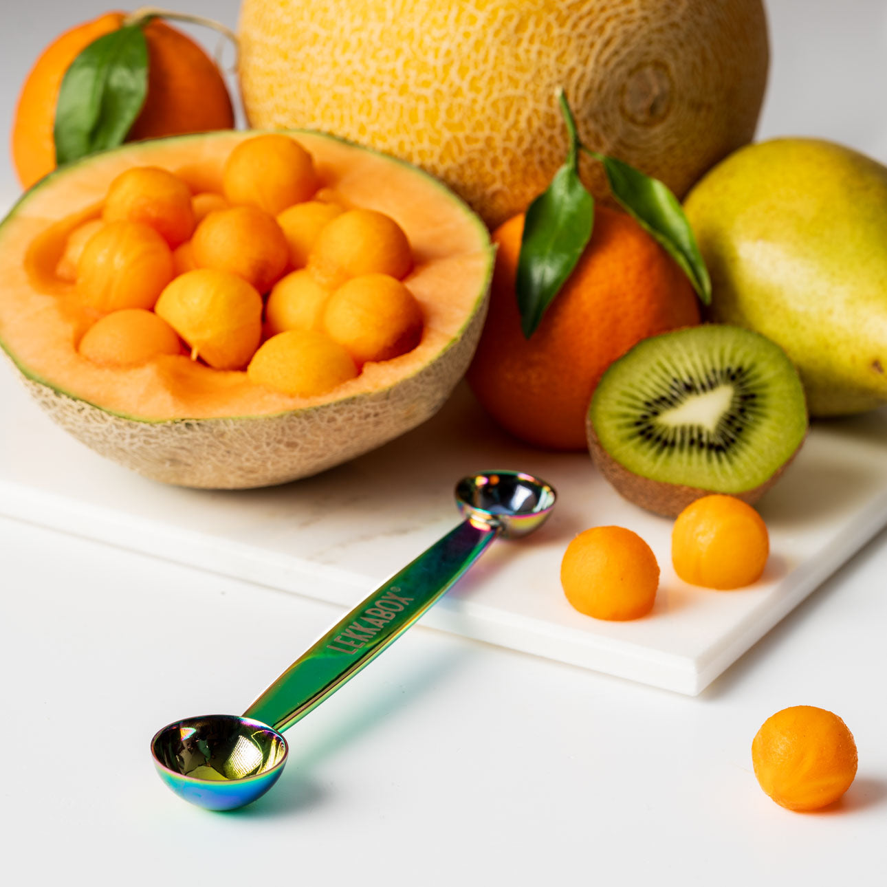 Nerezové tvorítko na guľôčky - dúhové