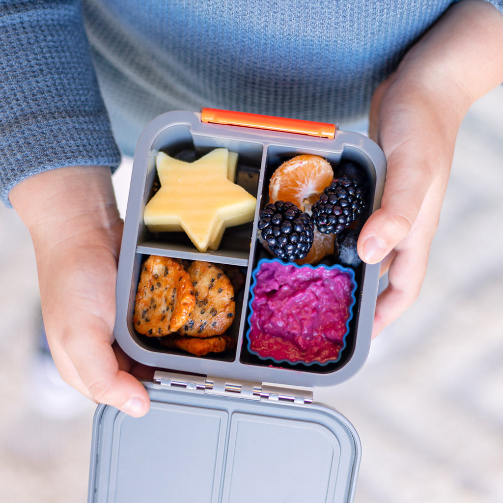 Sada 2+1 silikónových formičiek fialová Little Lunch Box Co - Čučoriedka