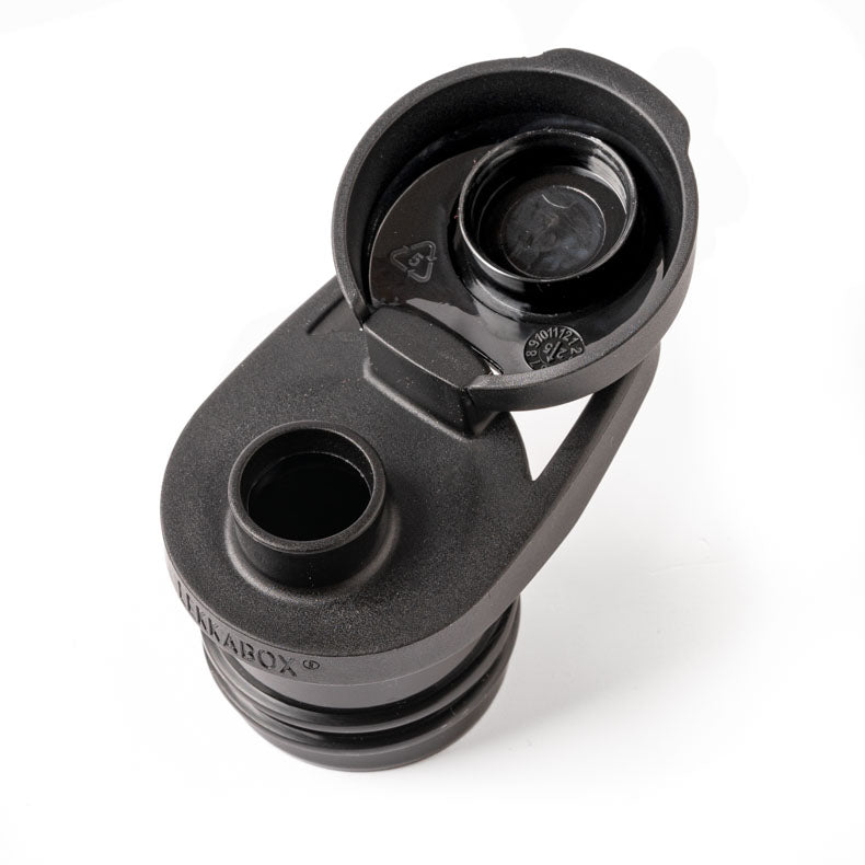 Športové free flow viečko pre všetky fľaše Lekkabox - čierna