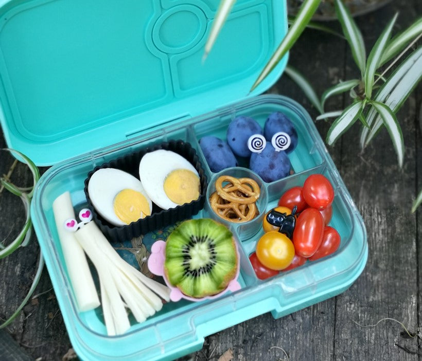 Napichovátka čierno-biele oči