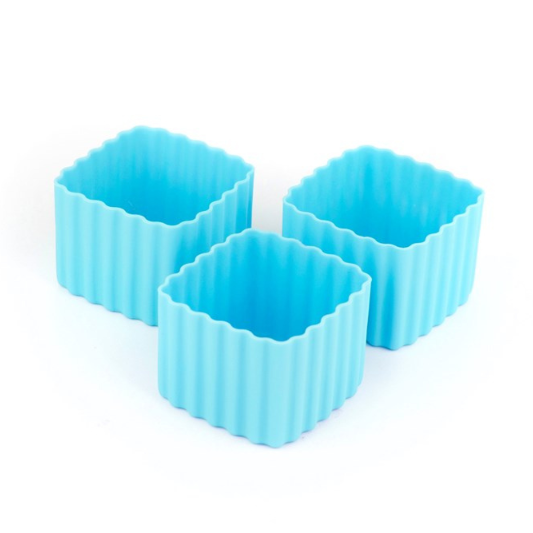 Sada 3 štvorcových silikónových formičiek svetlo modrá Little Lunch Box Co