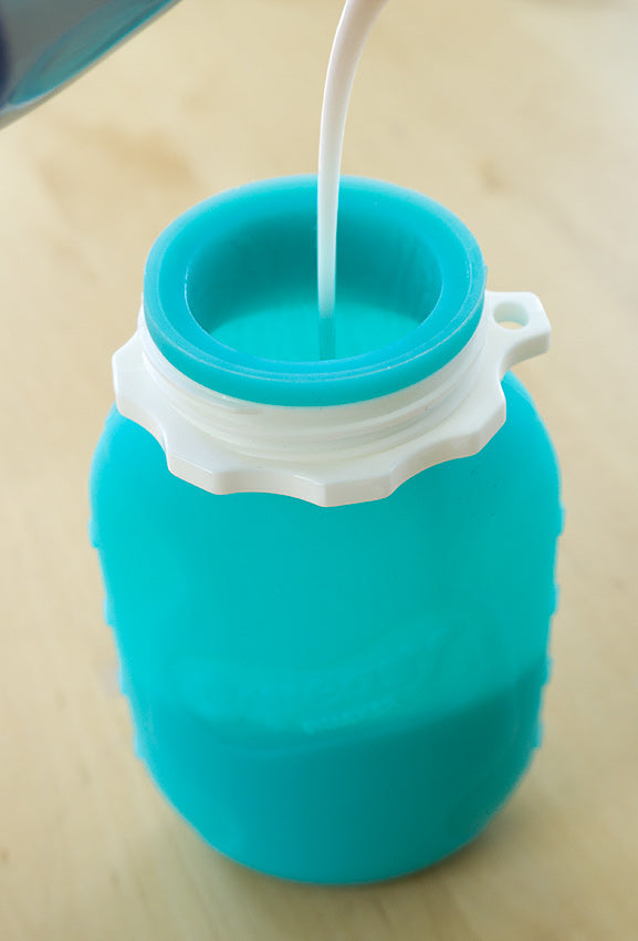 Squeasy Snacker Mini - silikónová kapsička 100ml tyrkysová