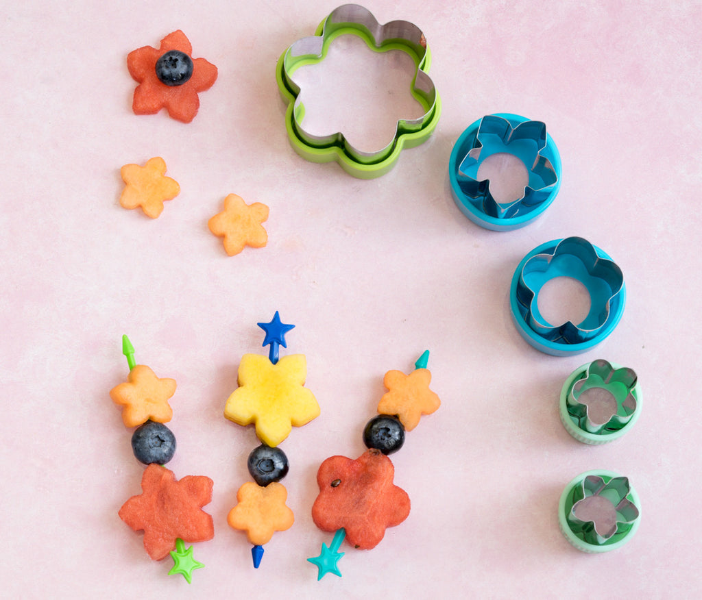 Sada 5 nerezových vykrajovátok Kvietky