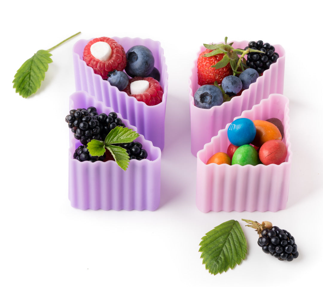 Sada 4 silikónových formičiek ružovo fialová Lekkabox - trojuholníky